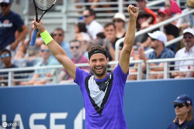 显然不符合 显然不符合