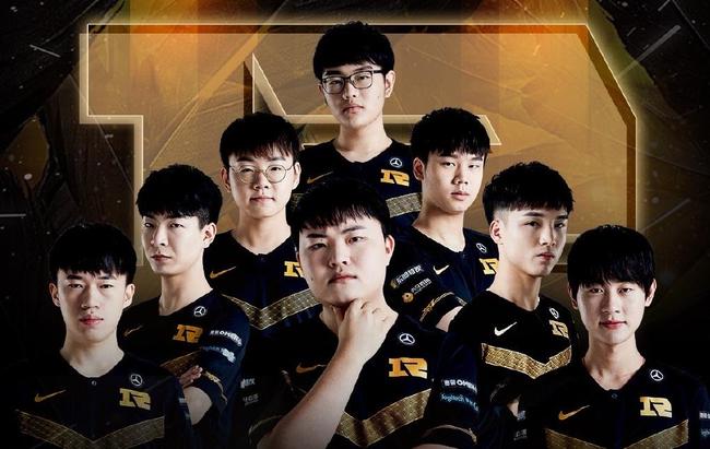 的担忧目光 的担忧目光