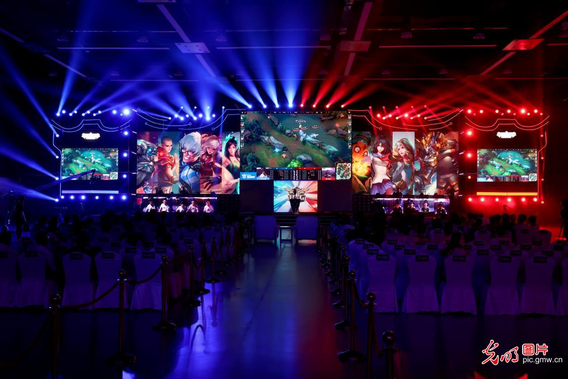 错位与中路 错位与中路