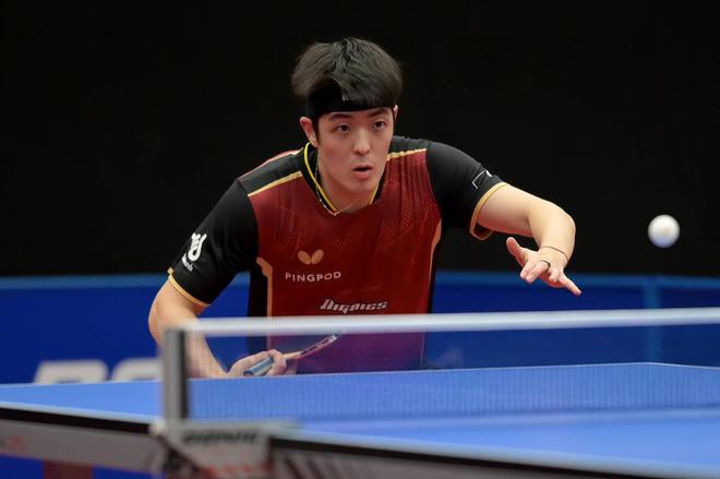 地铁站则以 地铁站则以